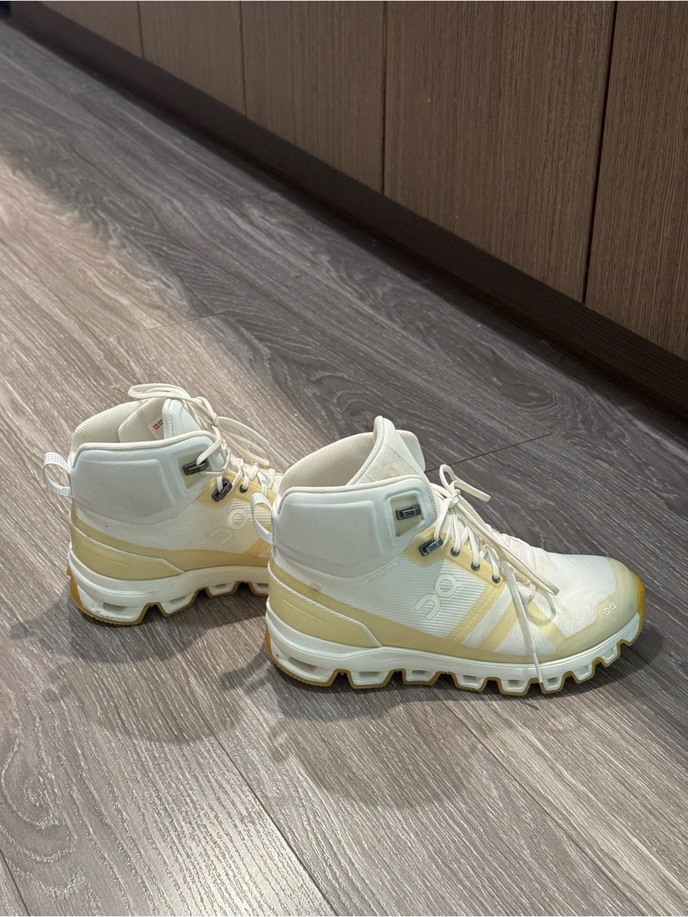 On Cloud Hiking Boots
